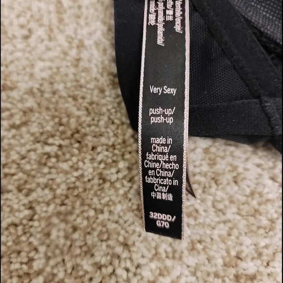 Victoria's secret push up bra 32 DDD - Picture 2 of 2